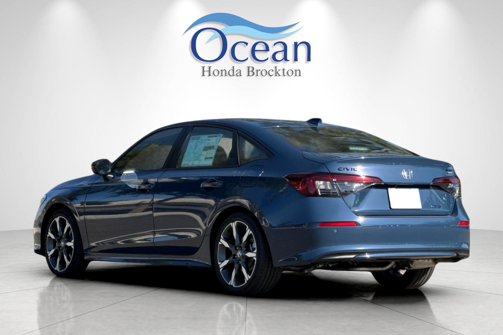 2026 Honda Civic Hybrid Sport Touring photo 3