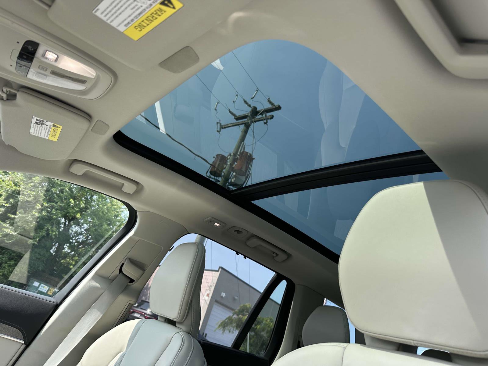 2023 Volvo XC90 Ultimate photo 17