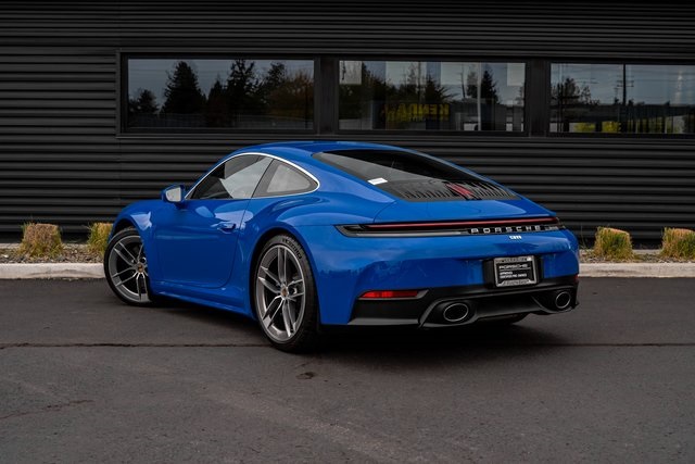 2025 Porsche 911 photo 3