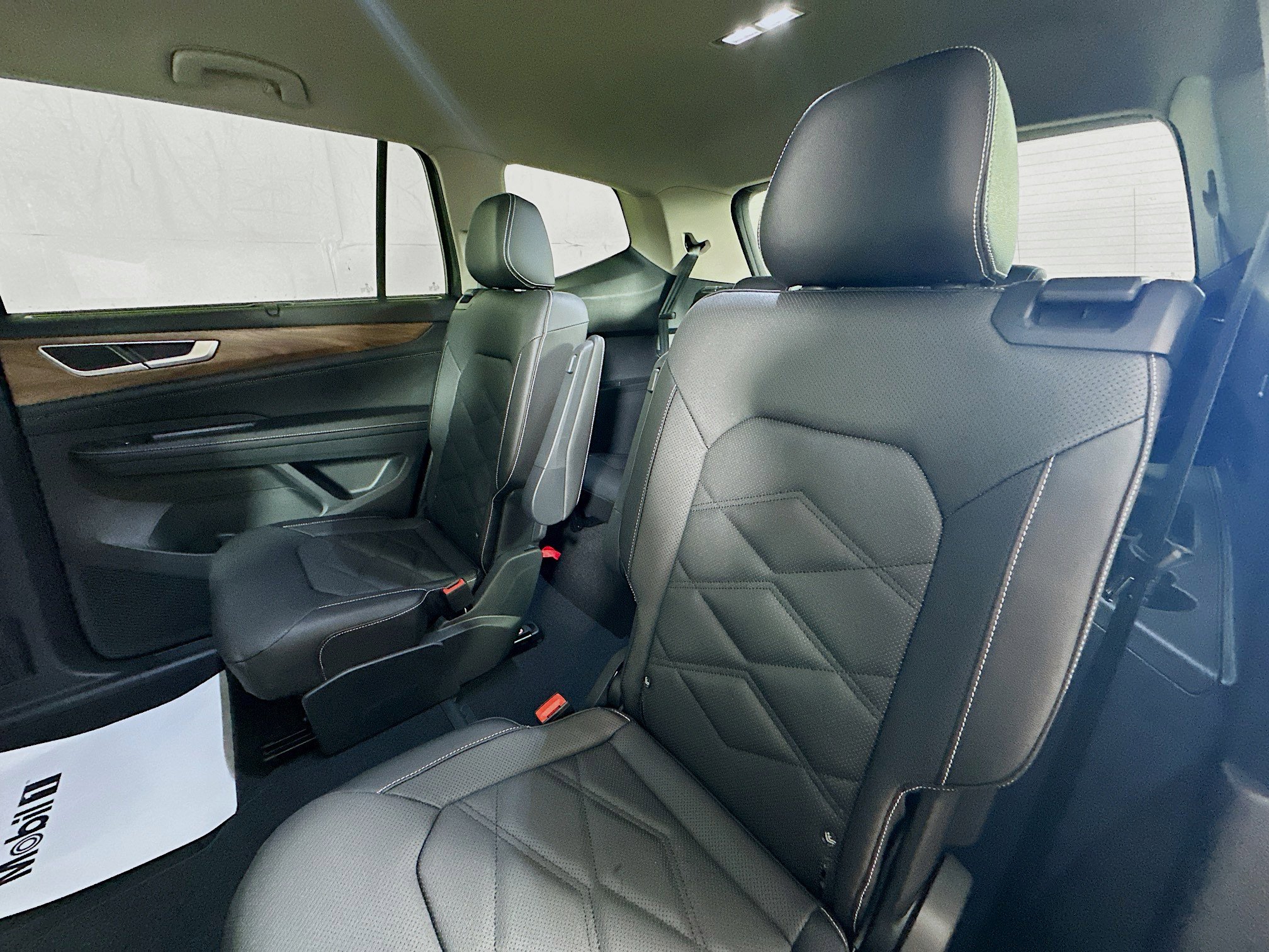 2025 Volkswagen Atlas SE Technology photo 22