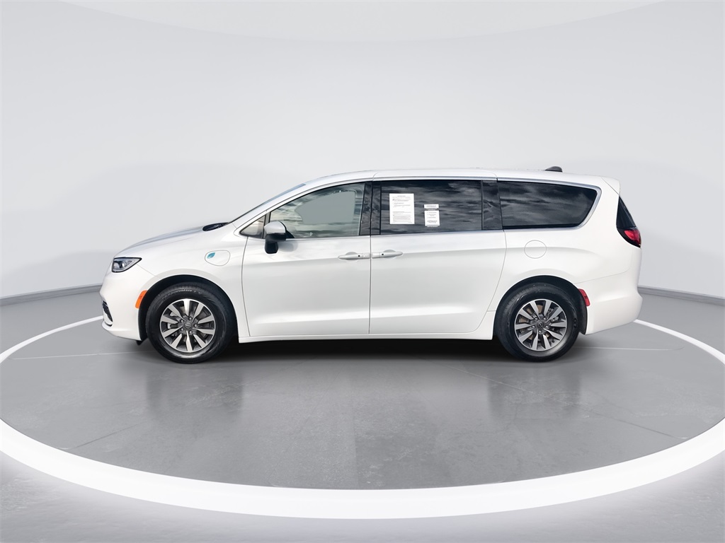 2023 Chrysler Pacifica Hybrid Touring L photo 5