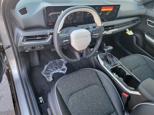 2025 Kia K4 GT-Line photo 10