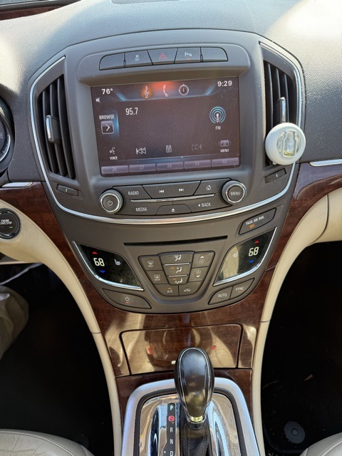 2015 Buick Regal Premium II photo 8