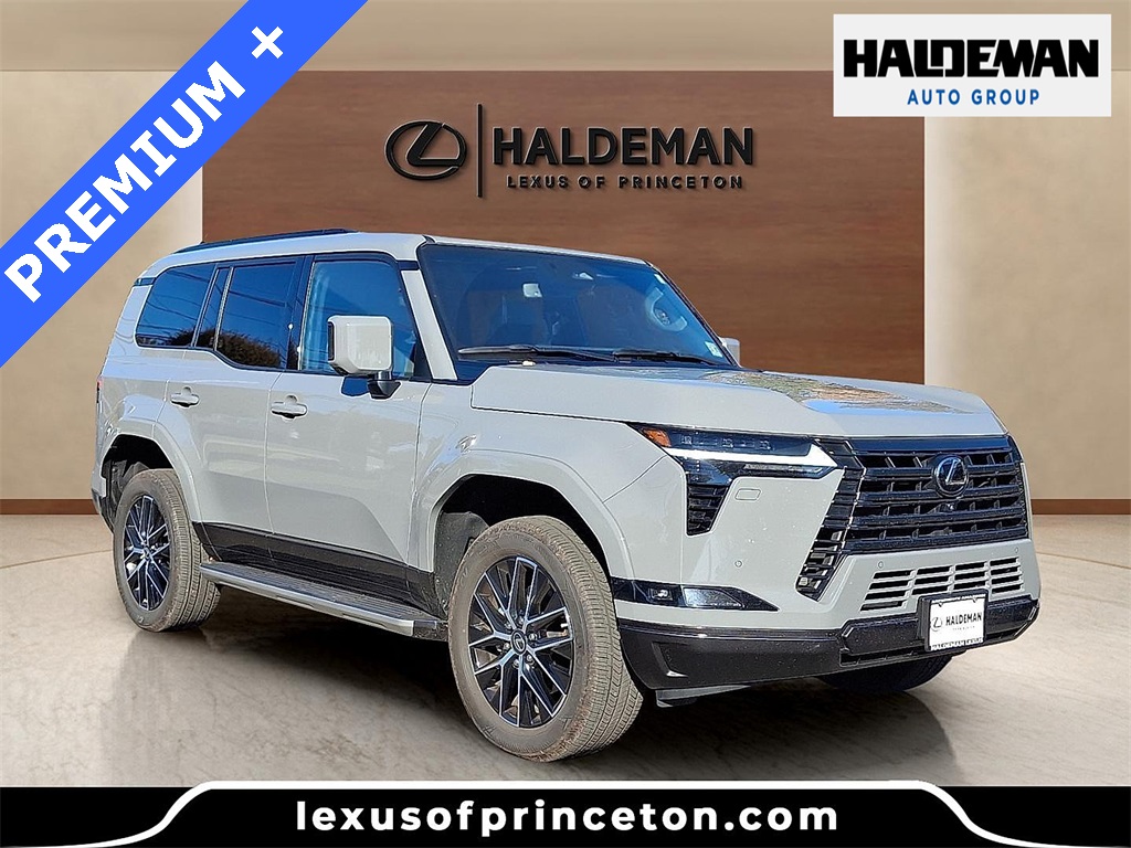 2024 Lexus GX Premium's photo