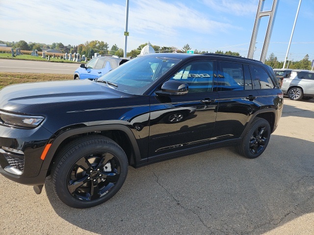 2025 Jeep Grand Cherokee Limited's photo
