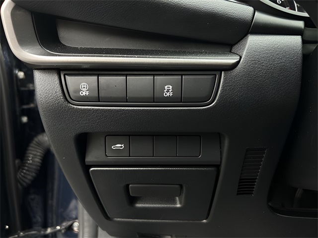2023 Mazda Mazda3 2.5 Select photo 9