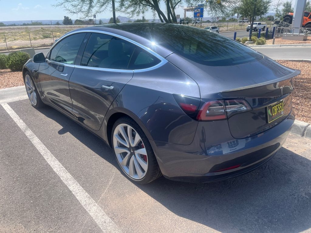 2019 Tesla Model 3 Performance photo 7