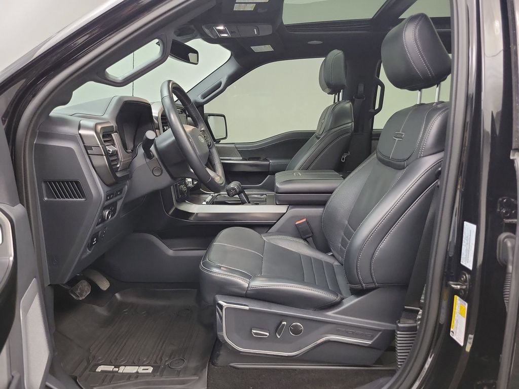 2023 Ford F-150 Platinum photo 4