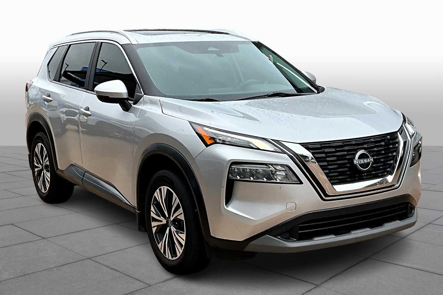2023 Nissan Rogue SV photo 2