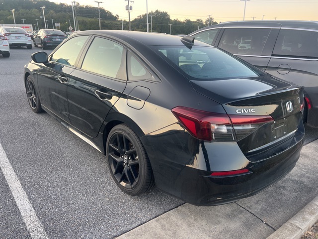 2025 Honda Civic Sport photo 3