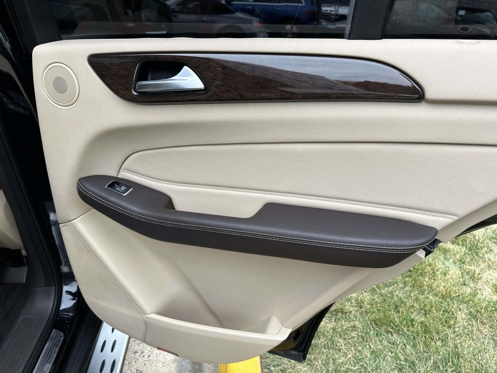 2016 Mercedes Benz GLE 350 photo 20