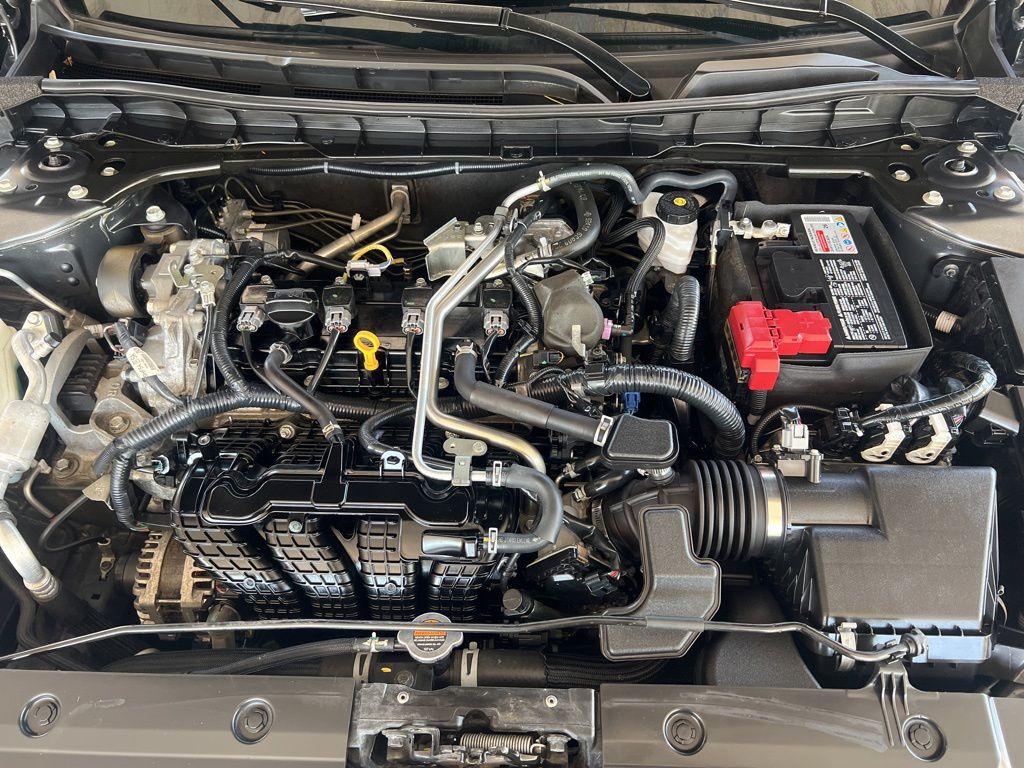 2023 Nissan Altima SR photo 24