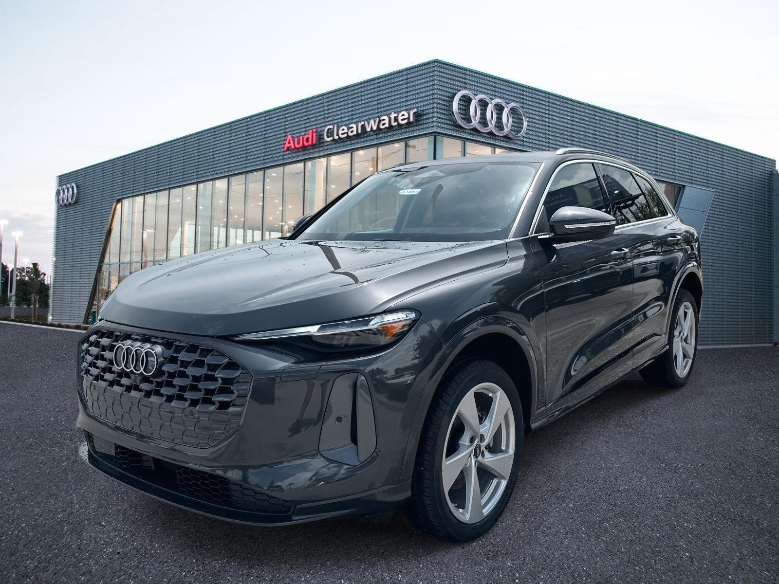 2025 Audi New Q5 Premium Plus's photo