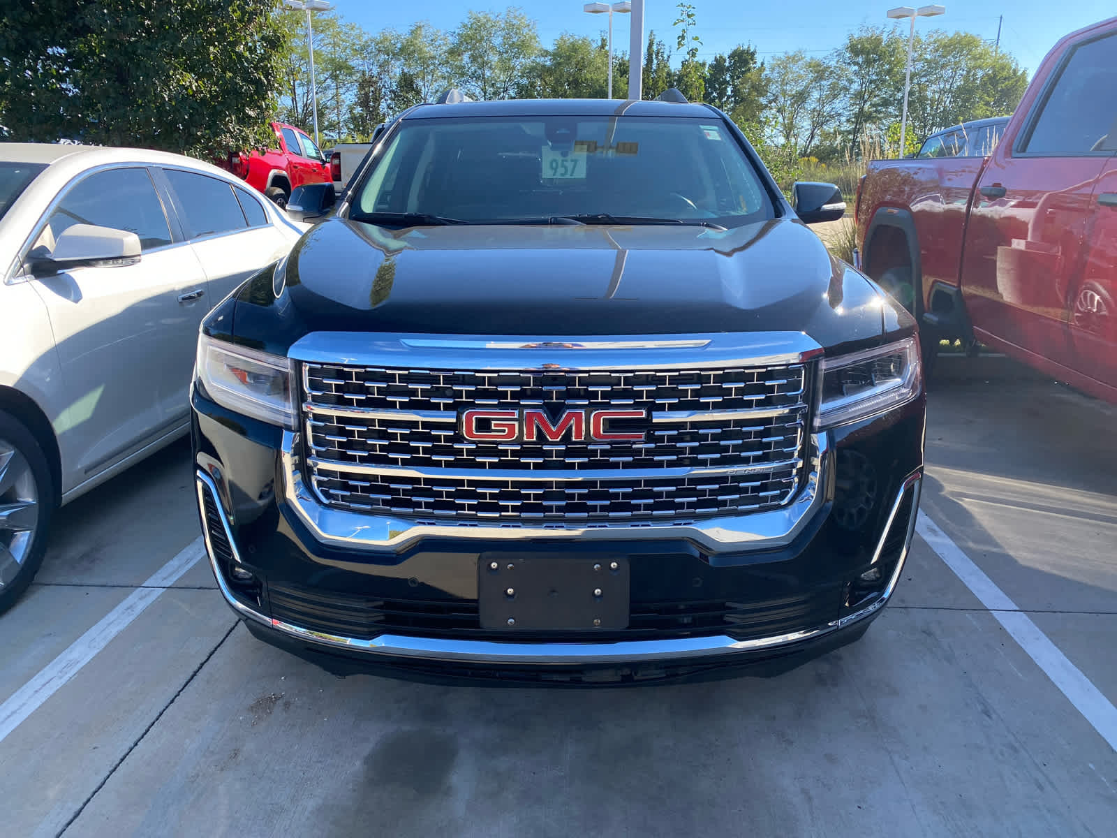 2020 Gmc Acadia Denali photo 2