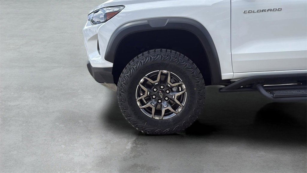 2025 Chevrolet Colorado ZR2 photo 16