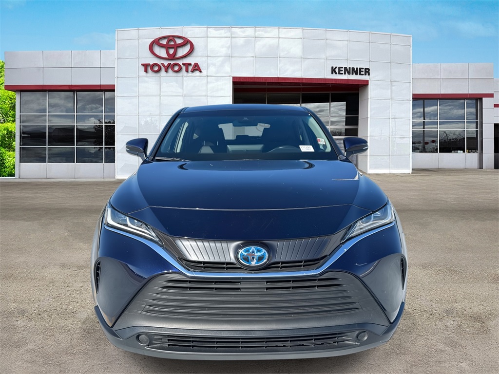 2024 Toyota Venza LE photo 2