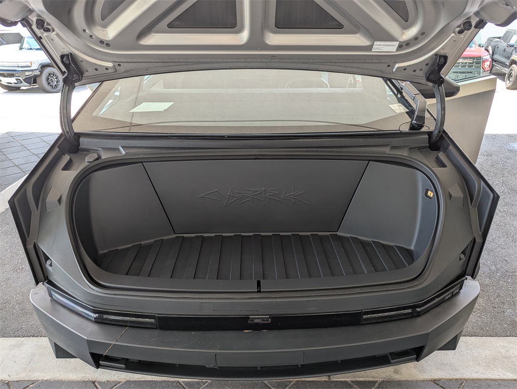 2024 Tesla Cybertruck Cyberbeast All-Wheel Drive photo 26
