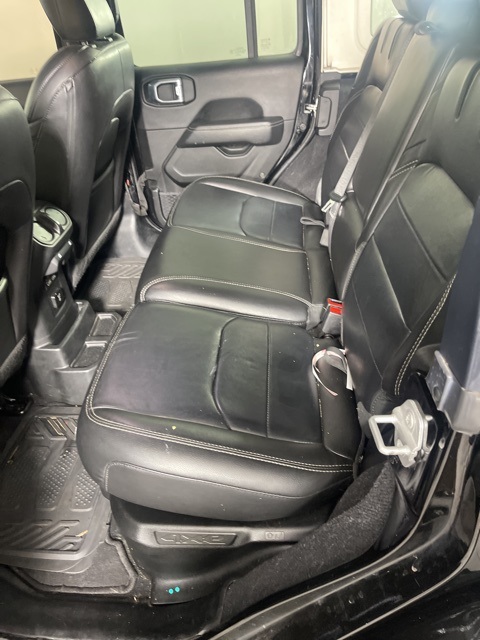 2023 Jeep Wrangler Sahara 4xe photo 17