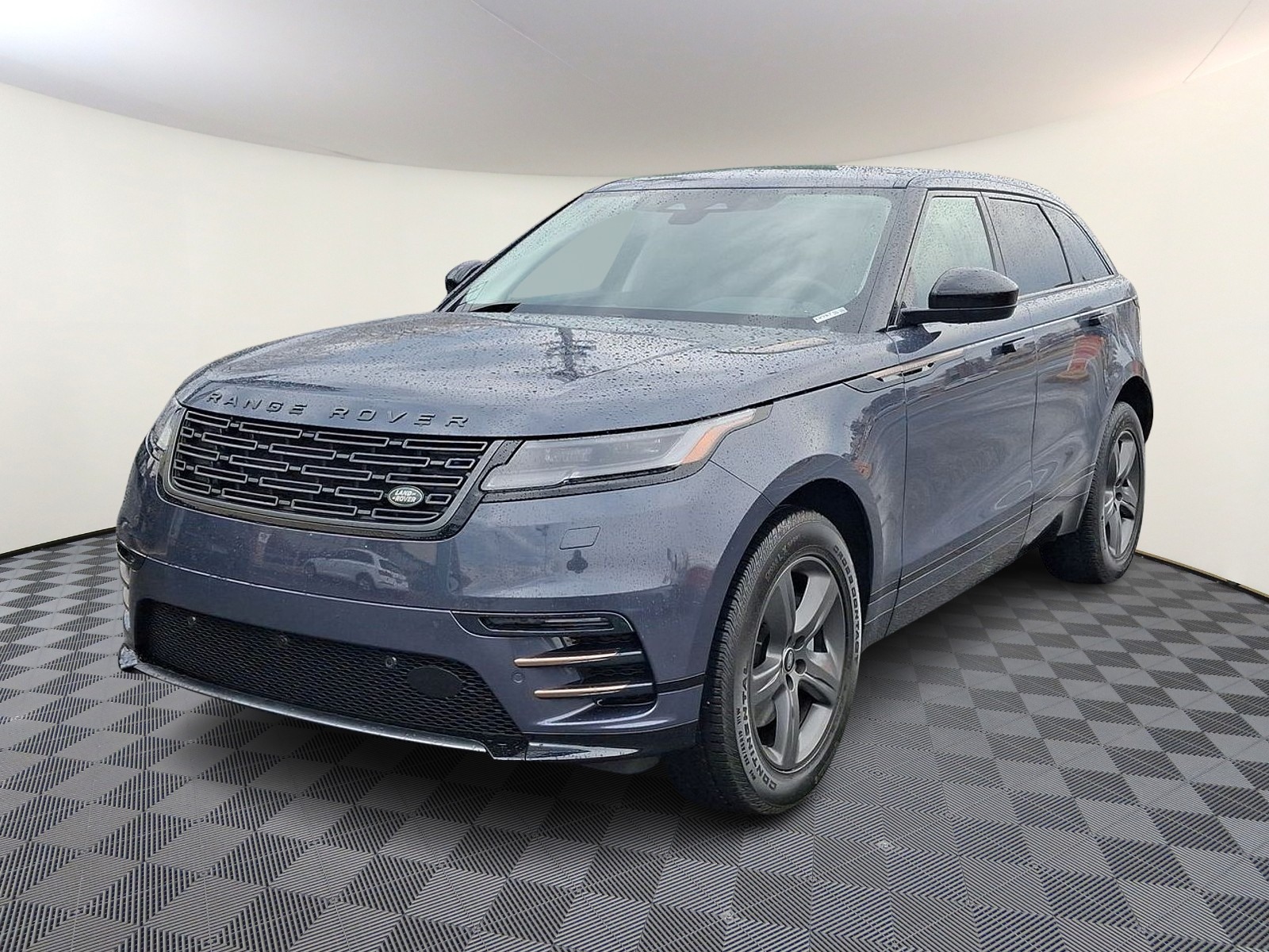 2025 Land Rover Range Rover Velar Dynamic SE's photo