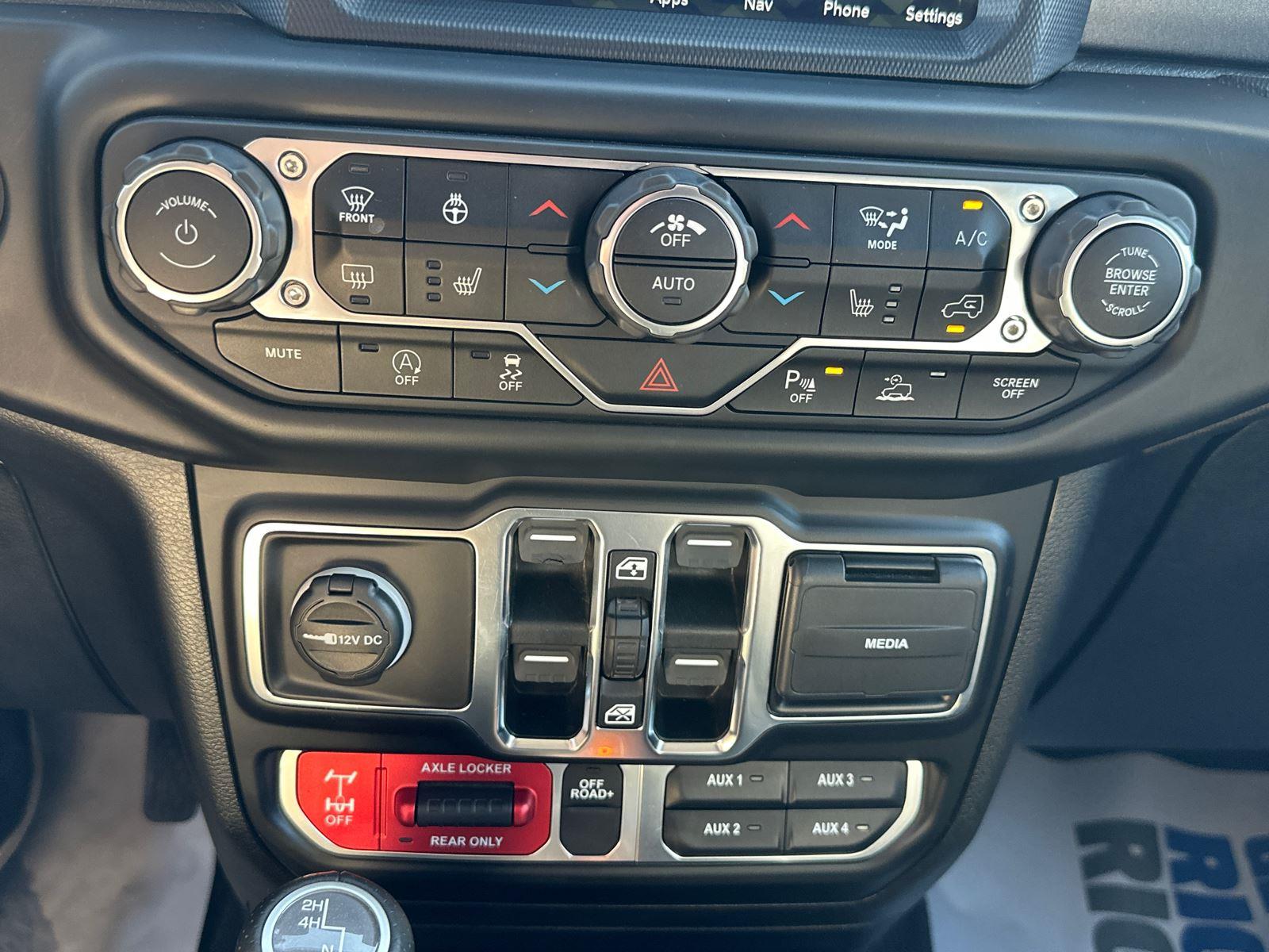 2021 Jeep Gladiator Mojave photo 26