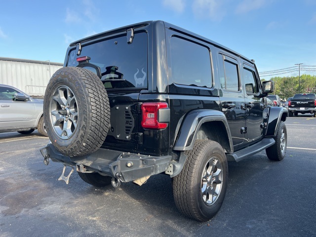 2018 Jeep Wrangler Unlimited Sahara photo 2