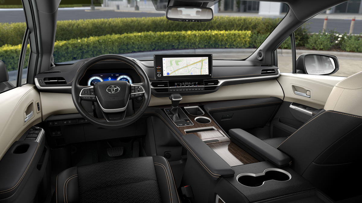 2025 Toyota Sienna Platinum photo 19