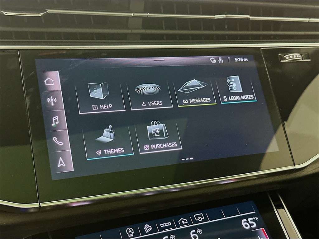 2023 Audi Q7 45 Premium Plus photo 13