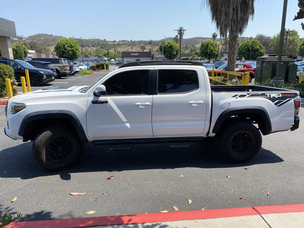 2020 Toyota Tacoma TRD Pro photo 3