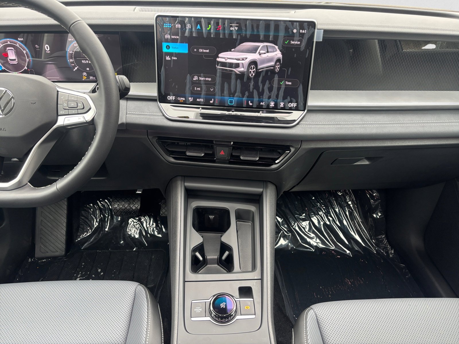2025 Volkswagen Tiguan SE photo 10