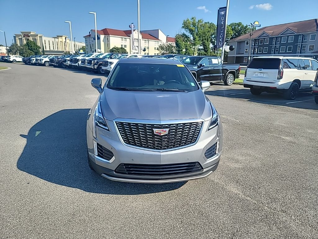 2025 Cadillac XT5 Premium Luxury photo 2