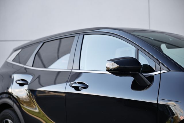 2024 Kia Sportage LX photo 4