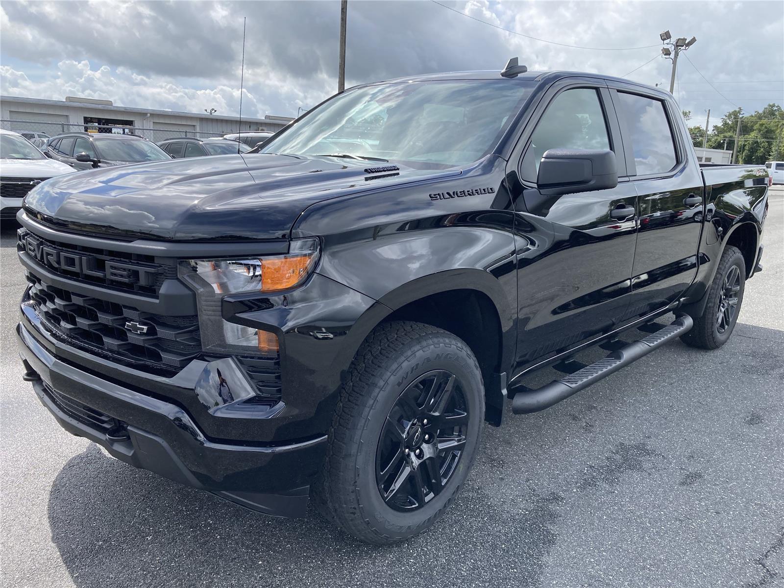 2026 Chevrolet Silverado 1500 Custom photo 6