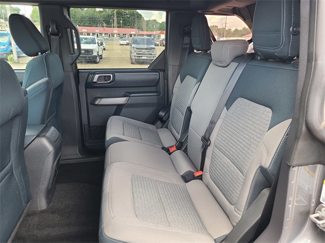 2023 Ford Bronco Outer Banks photo 16
