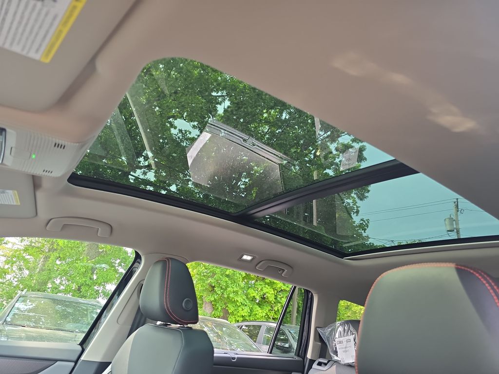 2025 Volkswagen Atlas Peak Edition SE photo 11