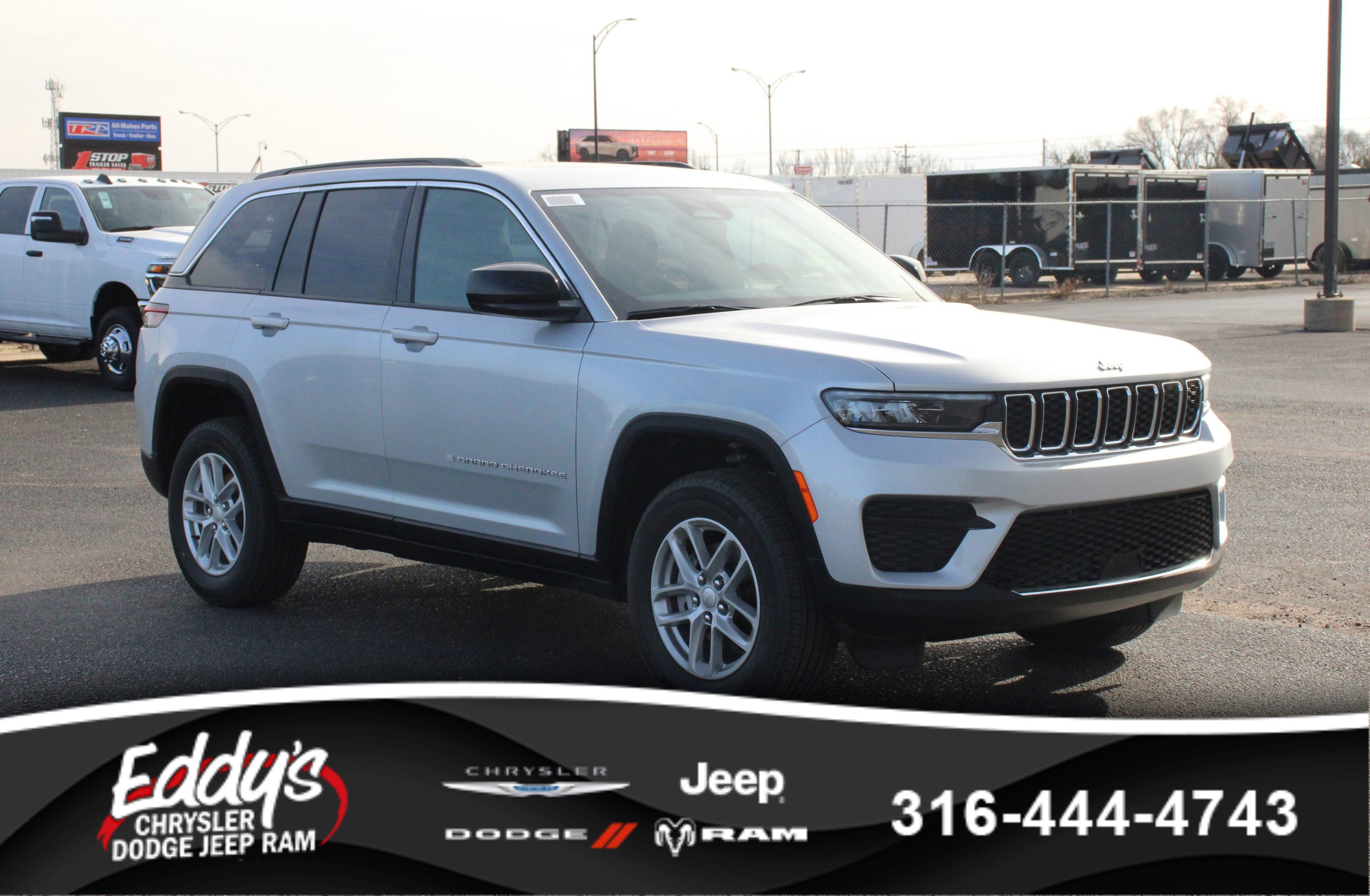 2025 Jeep Grand Cherokee Laredo's photo