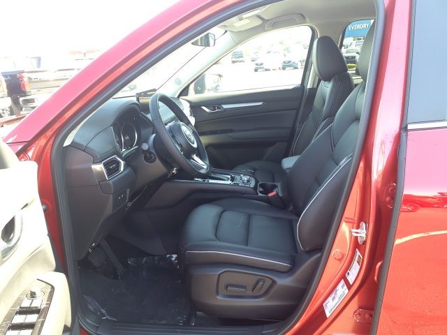2025 Mazda CX-5 2.5 Select photo 17