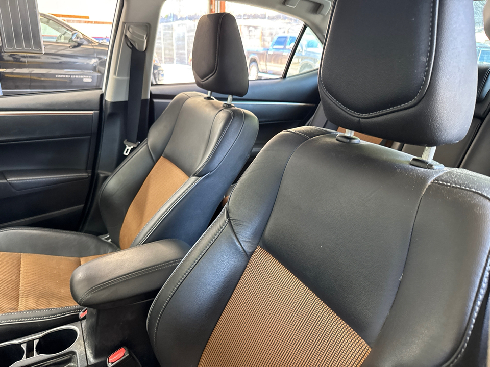 2016 Toyota Corolla L photo 8