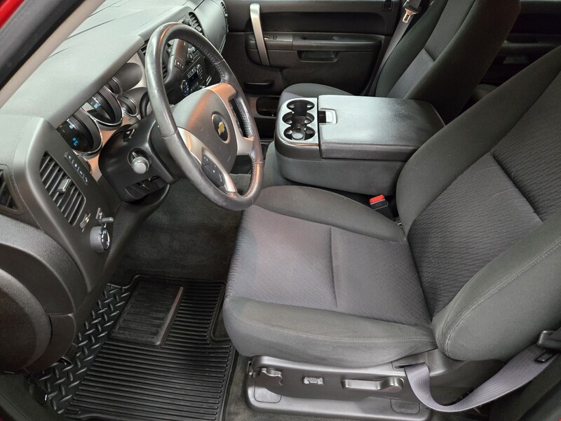 2012 Chevrolet Silverado 1500 LT photo 6