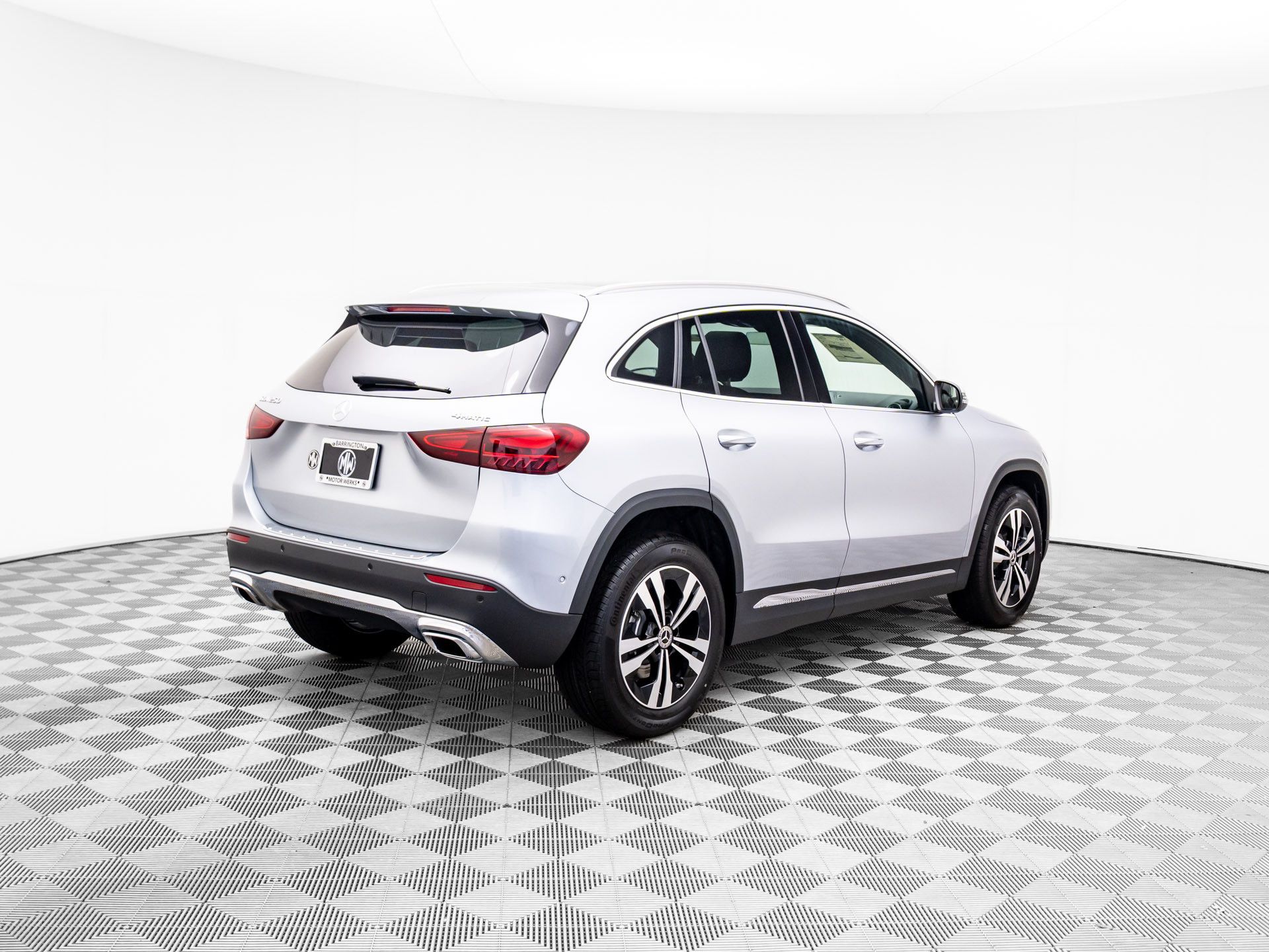 2026 Mercedes Benz GLA 250 4MATIC photo 4