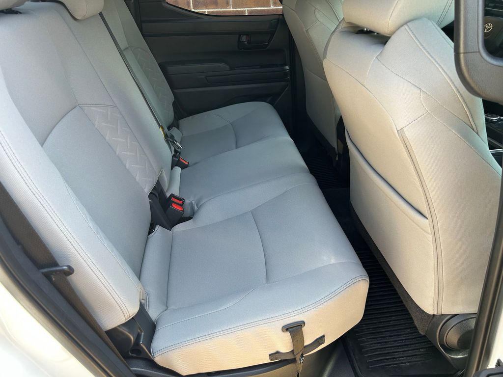 2024 Toyota Tacoma SR5 photo 22