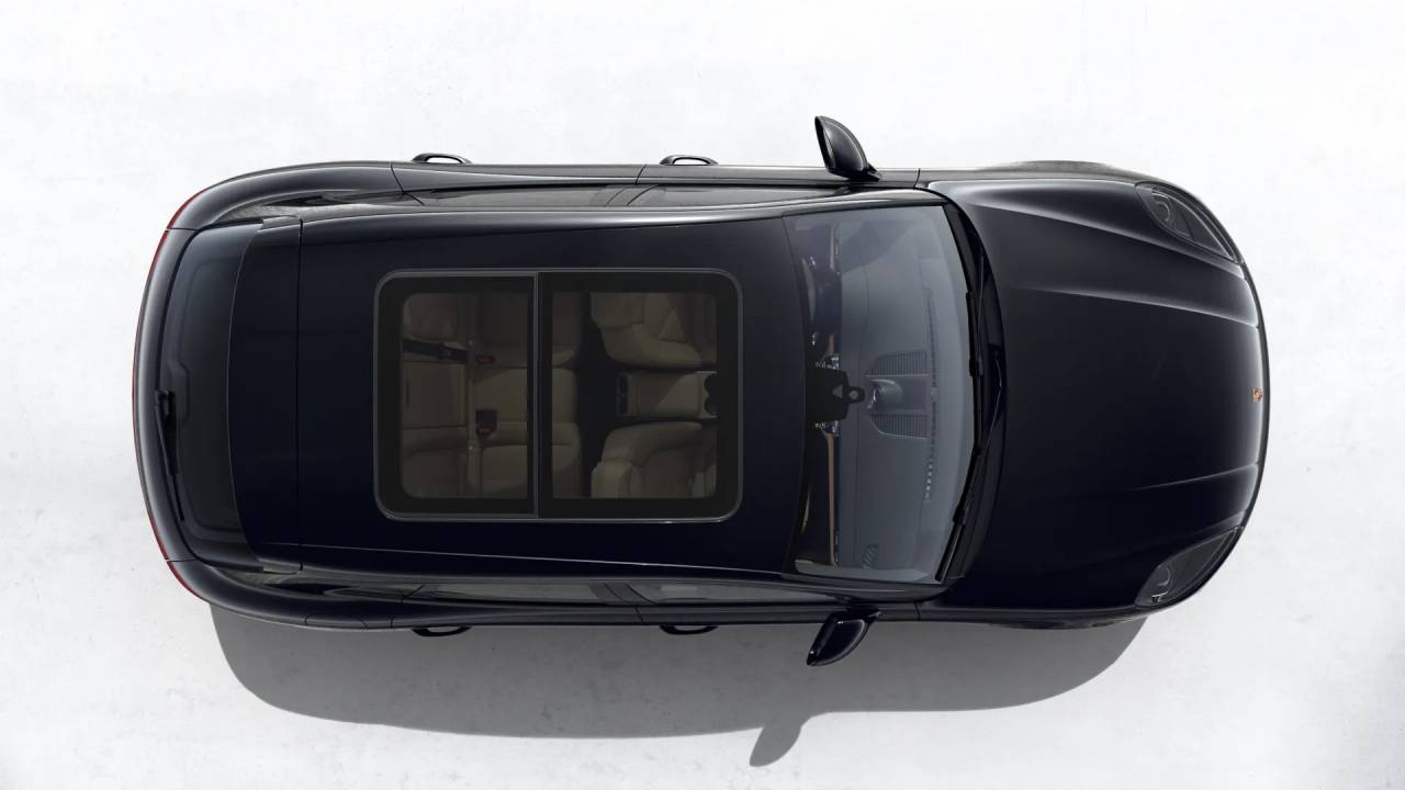 2026 Porsche Macan T photo 4