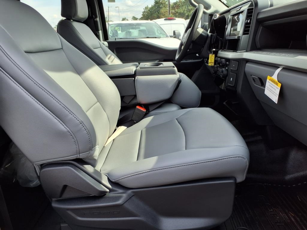 2025 Ford F-350 photo 9