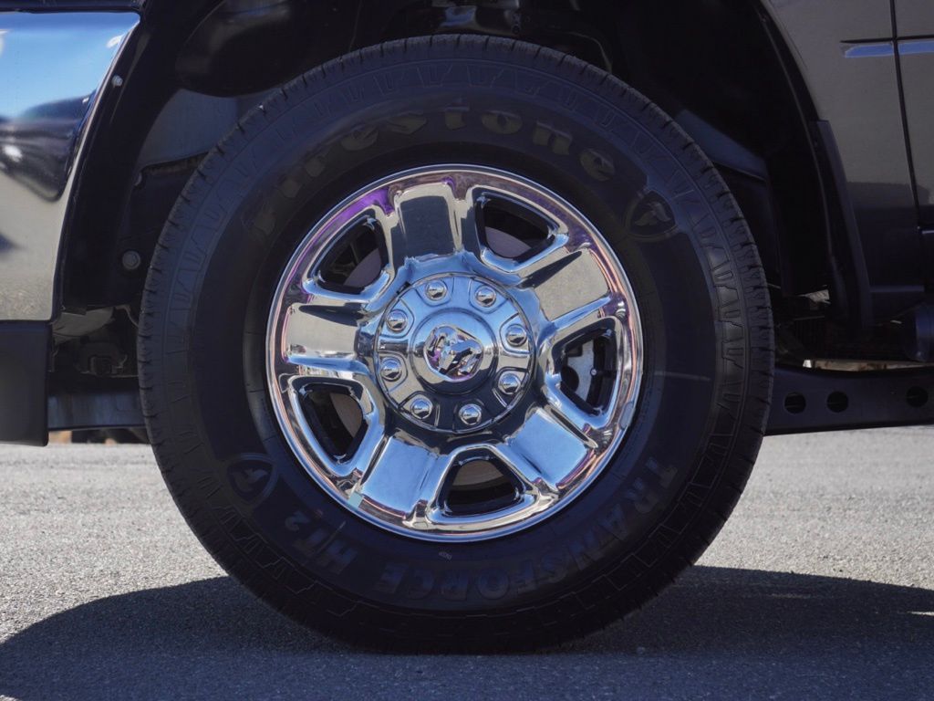 New 2026 Granite Crystal Metallic Clear-Coat Exterior Paint RAM Tradesman image 10