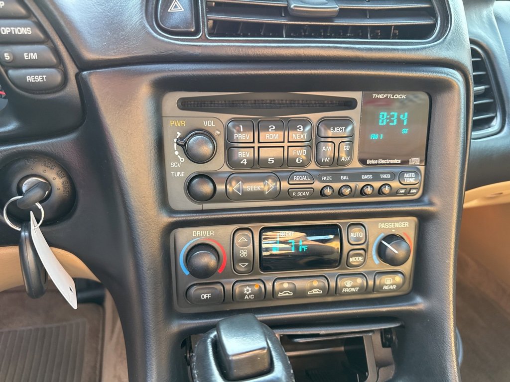 2004 Chevrolet Corvette Base photo 10