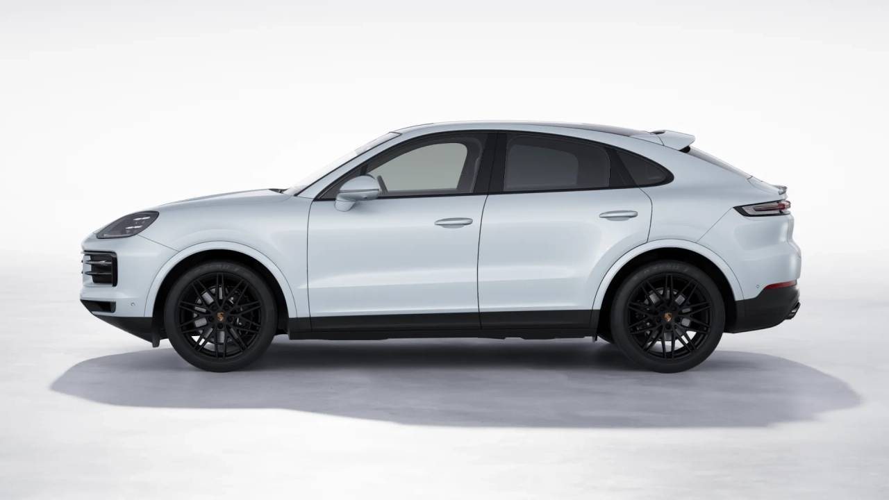 2026 Porsche Cayenne Coupe photo 2