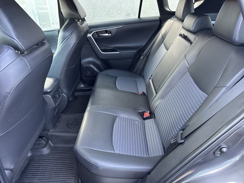2023 Toyota RAV4 Hybrid XSE photo 33