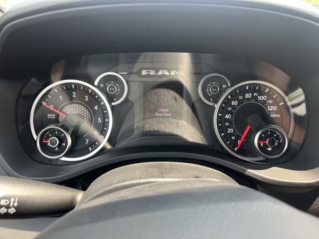 2025 Ram 1500 Tradesman photo 11