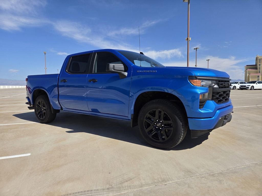 2026 Chevrolet Silverado 1500 Custom's photo