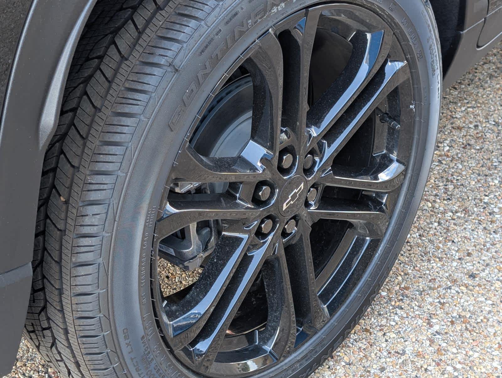 2026 Chevrolet Traverse photo 3