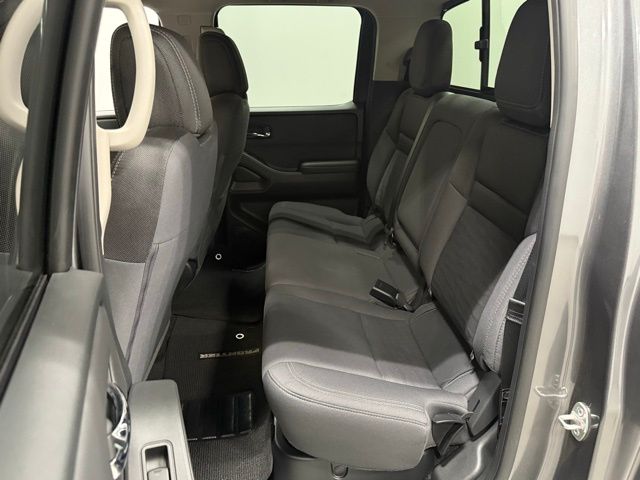 2024 Nissan Frontier SV photo 26